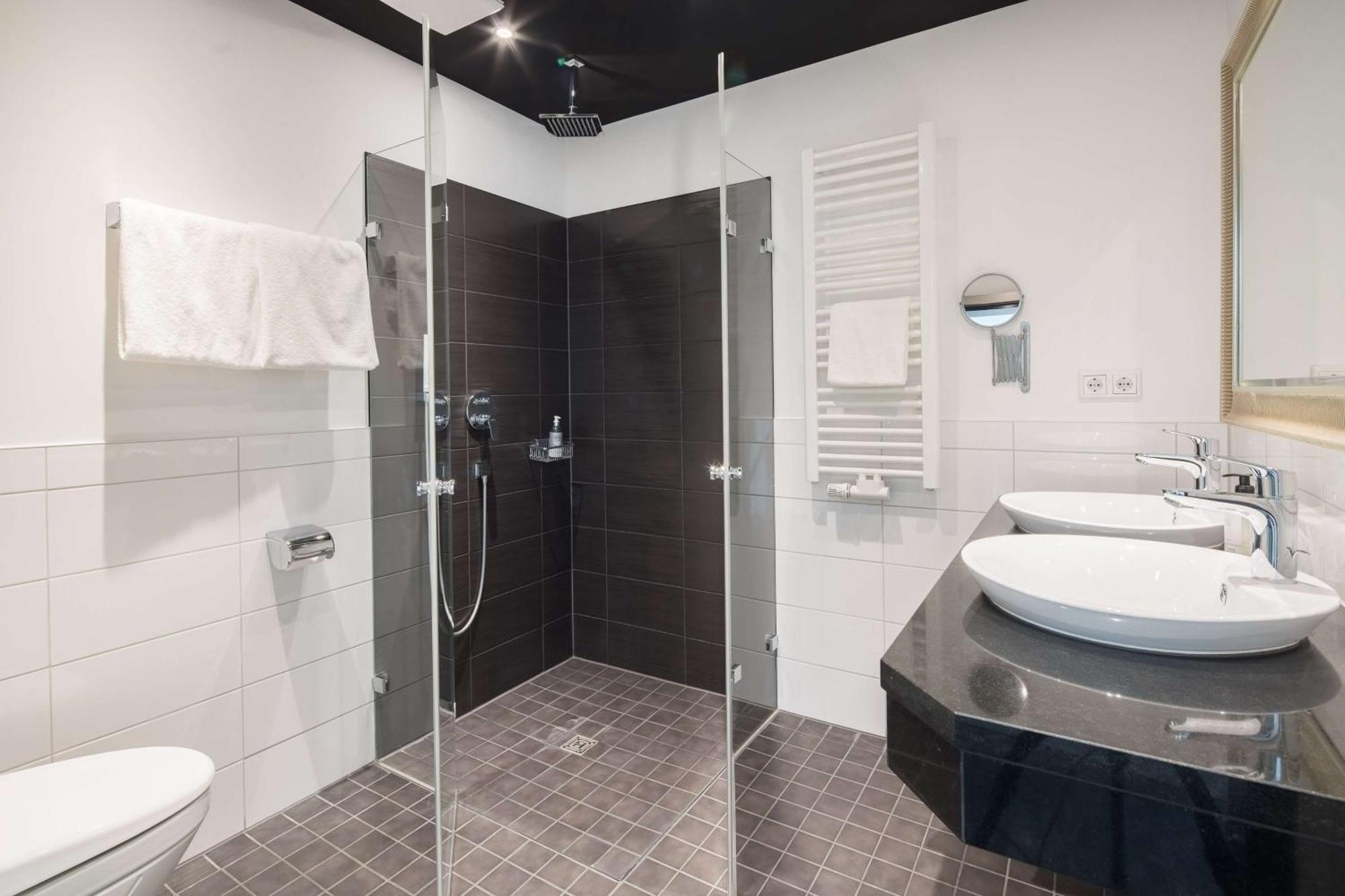 Best Western Hotel Wuerzburg-Sued Esterno foto